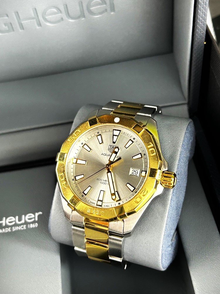 Tag Heuer Aquaracer 42 mm Gold Edition 300m - Image 5 of 5