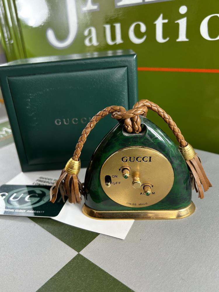 Classic Vintage Gucci Green and Gold Desk Clock - Image 3 of 6