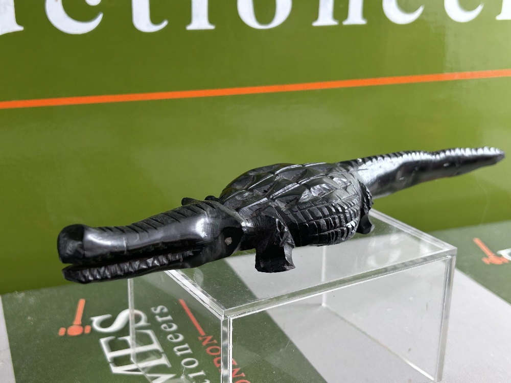 Interesting Hand Carved Alligator large Paperweight? - Image 2 of 6