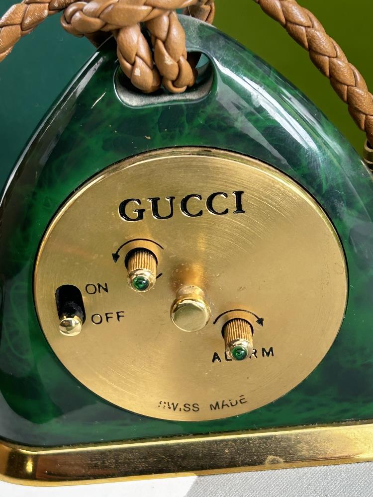Classic Vintage Gucci Green and Gold Desk Clock - Image 4 of 6
