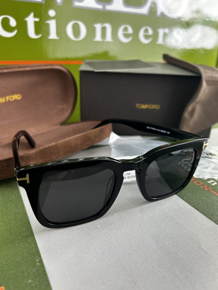Tom Ford Unisex Wayfairer Sunglasses - Image 6 of 9