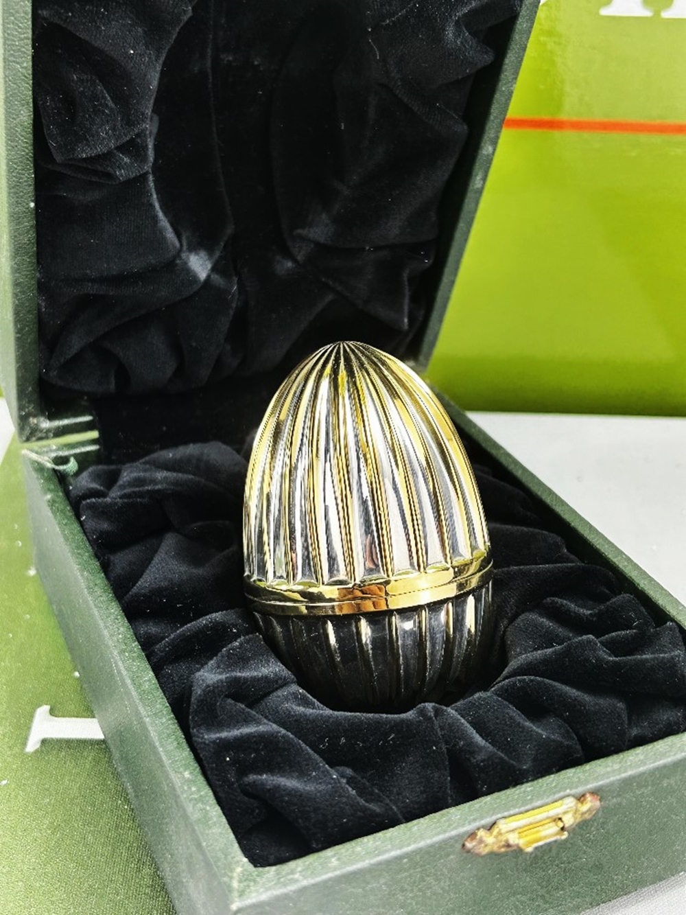 Faberg&eacute; Solid Silver &#038; Gold Plate Egg With Diamond Lily Of The Valley Brooch - Image 10 of 10