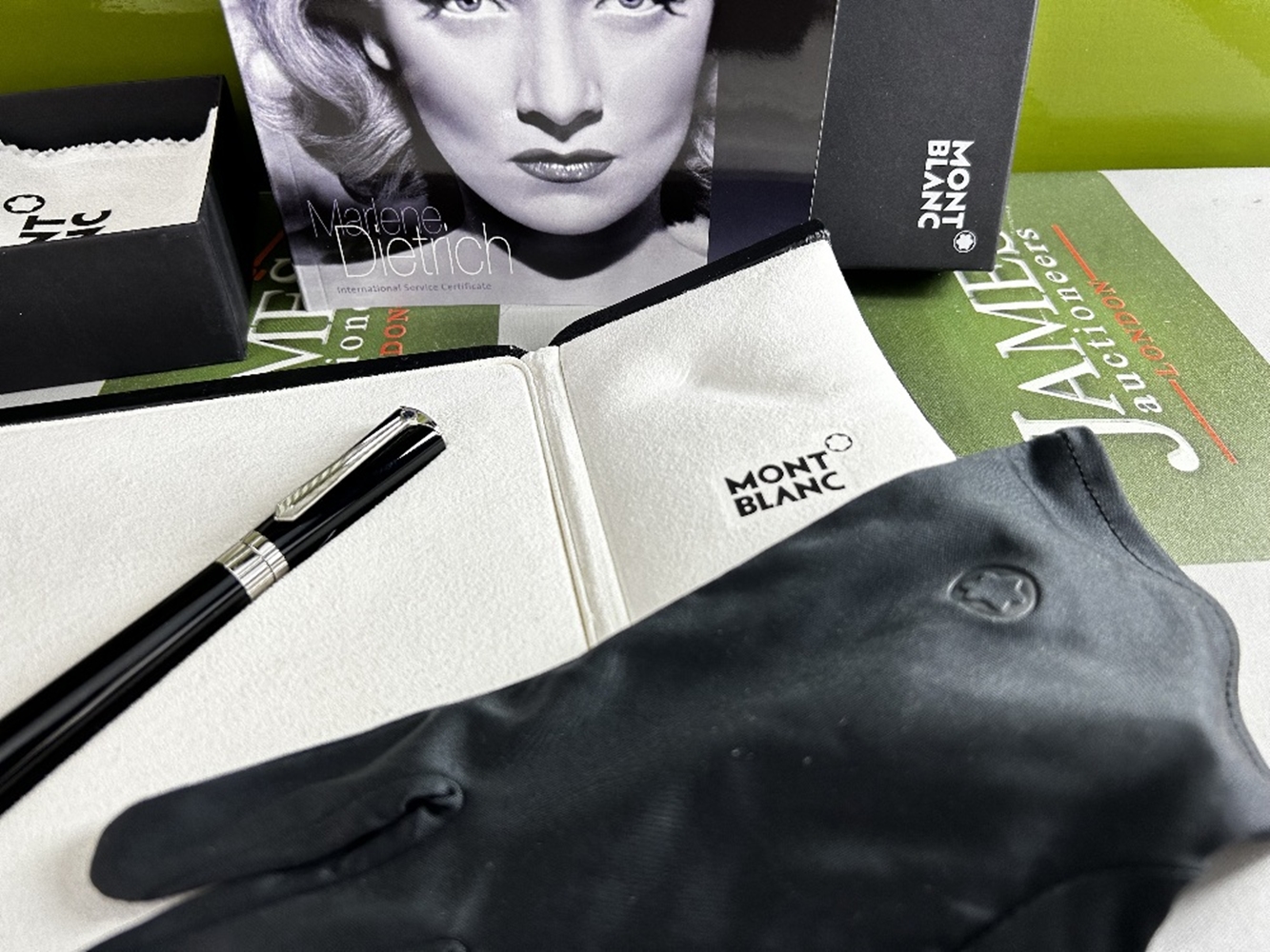 Montblanc Special Edition Marlene Dietrich Fountain Pen-18k Nib - Image 6 of 7