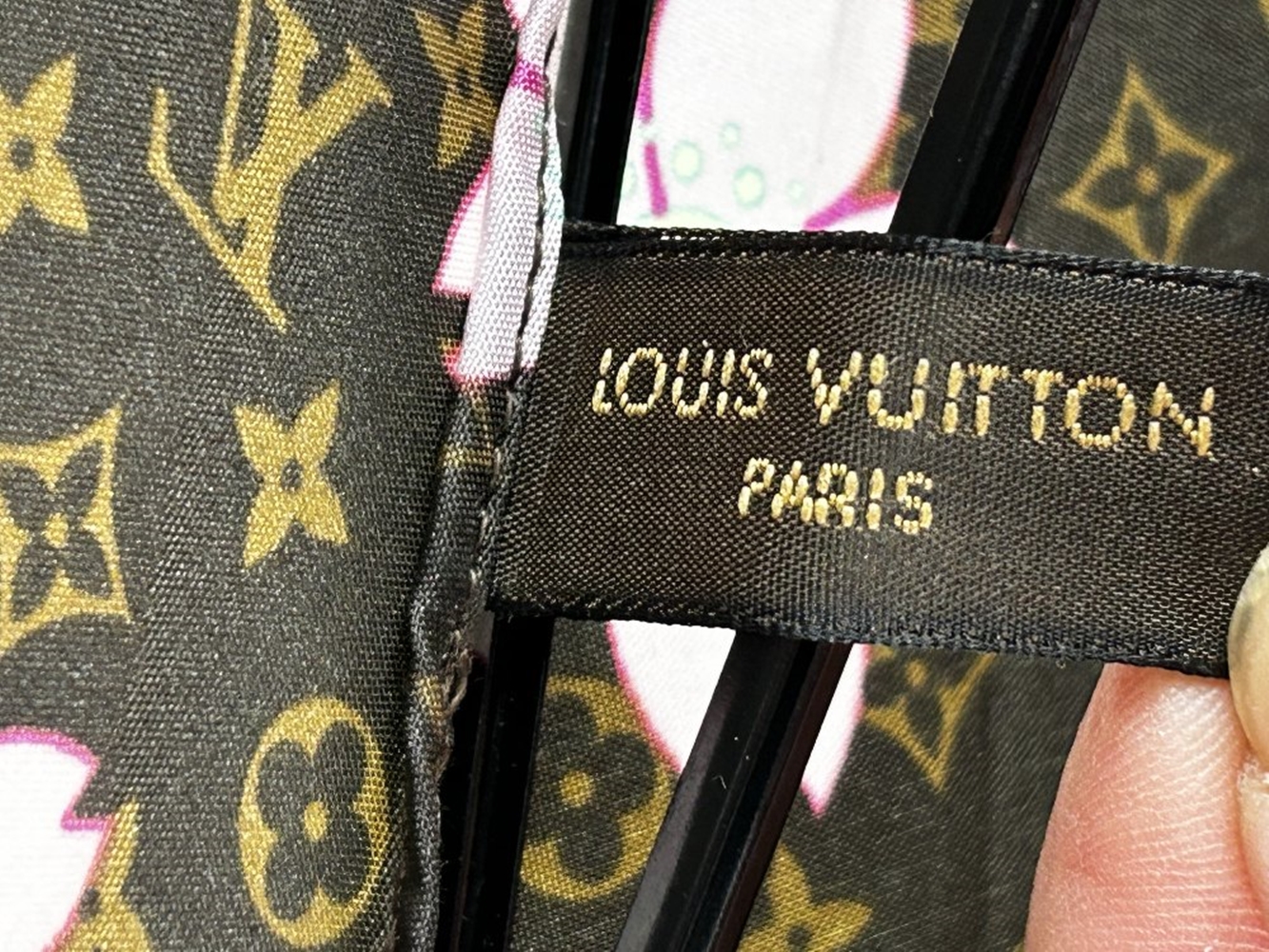 Louis Vuitton Paris Cherry Blossom Monogram Limited Edition Umbrella - Image 7 of 12