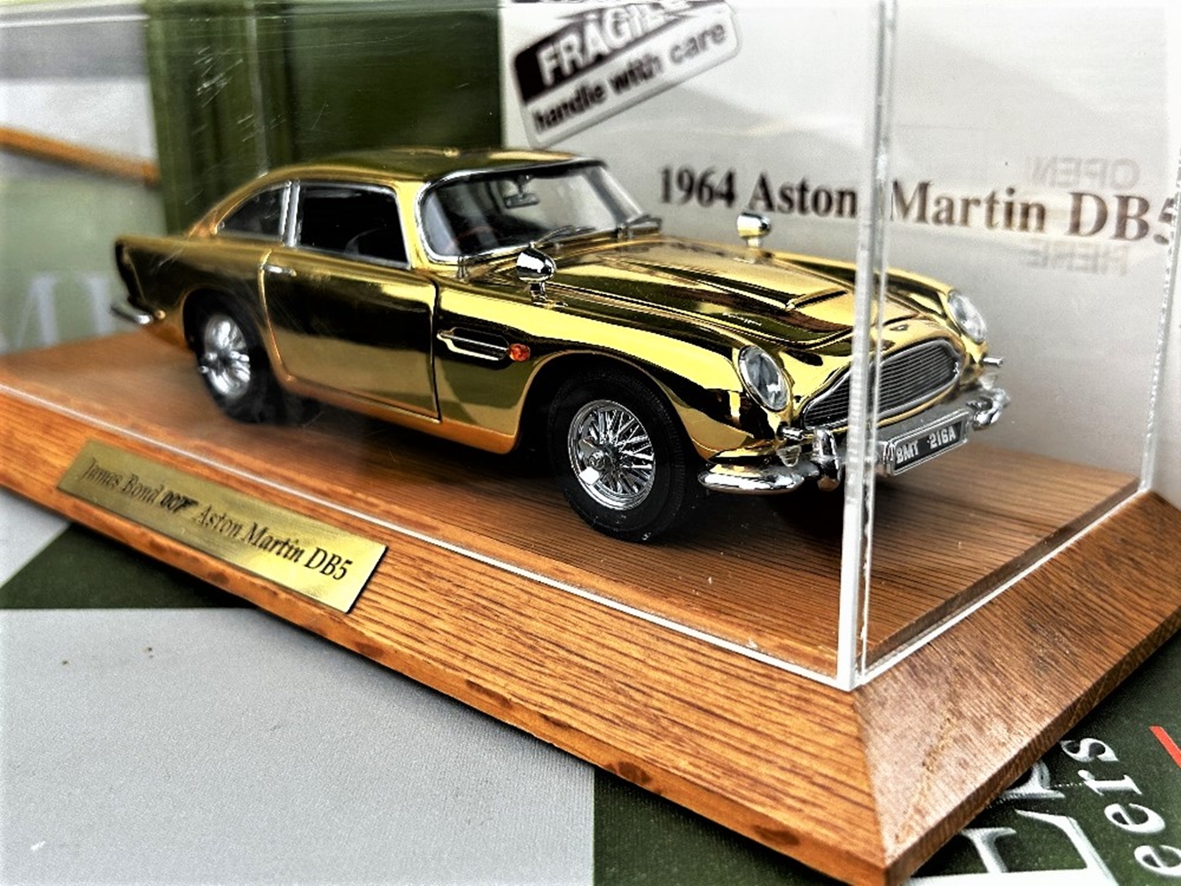 Danbury Mint 1964 Aston Martin DB5 Complete Collection - Image 6 of 8