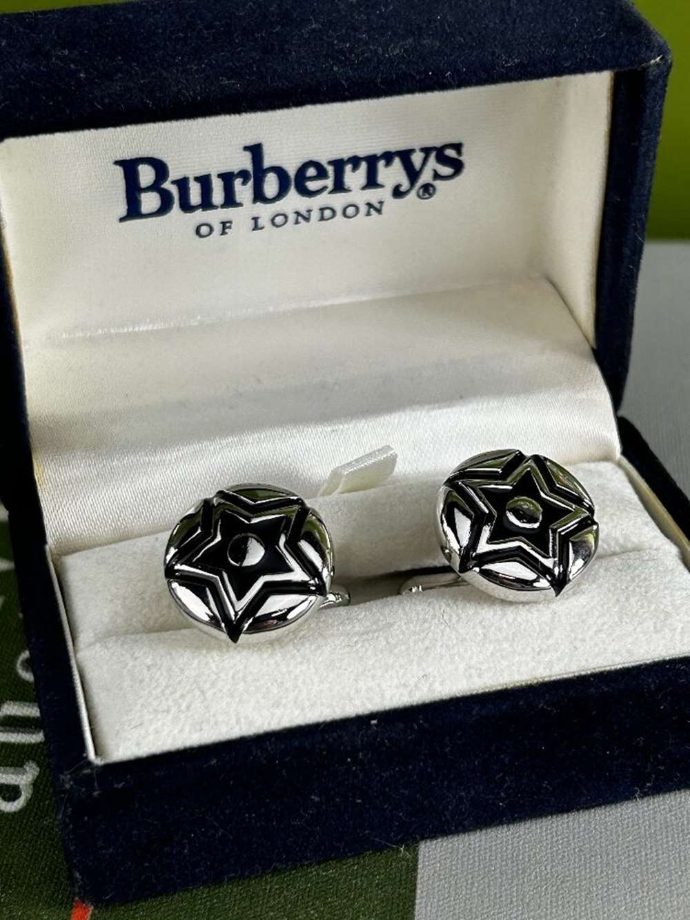 SOLD VIA BUY IT NOW-PLEASE DO NOT BID-Burberry London Cufflinks - Image 2 of 3