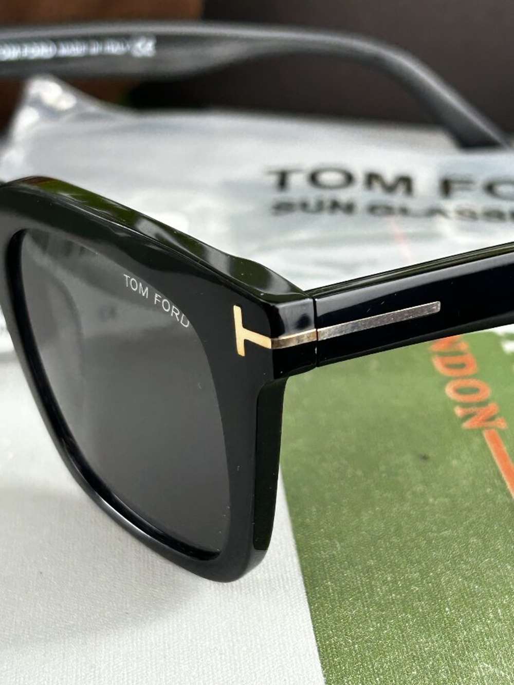 Tom Ford Unisex Wayfairer Sunglasses - Image 2 of 9