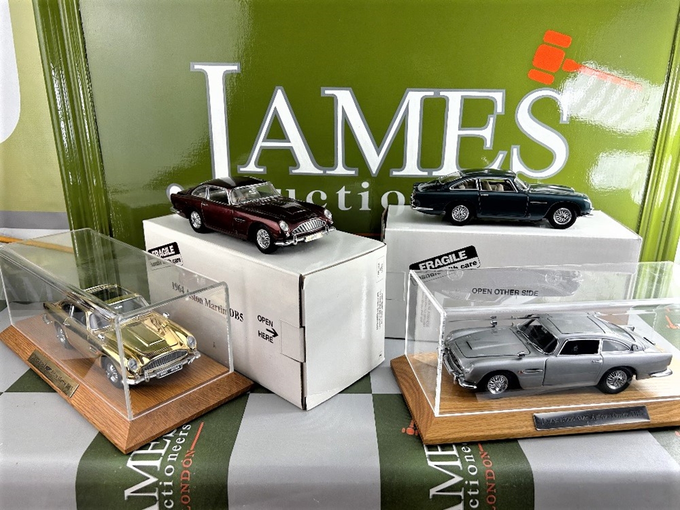 Danbury Mint 1964 Aston Martin DB5 Complete Collection - Image 2 of 8
