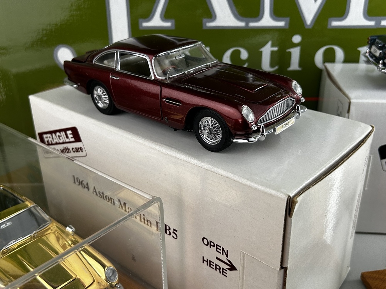 Danbury Mint 1964 Aston Martin DB5 Complete Collection - Image 5 of 8