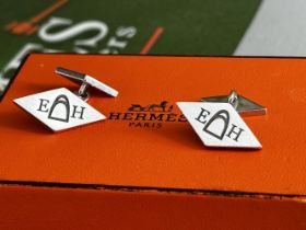 SOLD VIA BUY IT NOW-PLEASE DO NOT BID-Hermes Paris Double Diamond Logo Silver Cufflinks