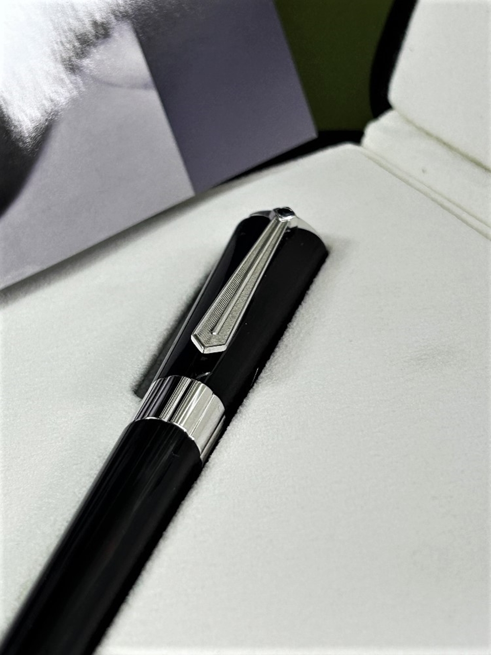 Montblanc Marlene Dietrich Special Edition Ballpoint Pen - Image 7 of 11