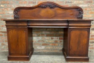Unusual 19th century Australian cedar twin pedestal sideboard chiffonier, believed to be made by the