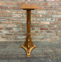 Ecclesiastical Cotswold telescopic adjustable torchiere, 105cm H