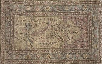 Exceptional quality Persian silk rug or prayer mat with intricate floral sprays, cream ground, 120 x