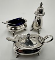 Three piece silver cruet with two spoons, maker Collingwood & Sons Ltd, Birmingham 1932, 4oz approx