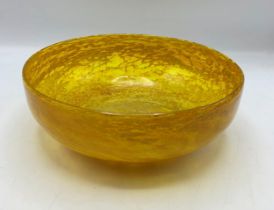 1930s Graystan mottled yellow glass fruit bowl, 10cm high x 25cm diameter