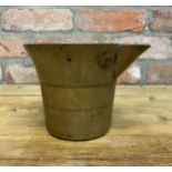 Heavy brass early 18th century pouring mortar, H 14cm D 17cm