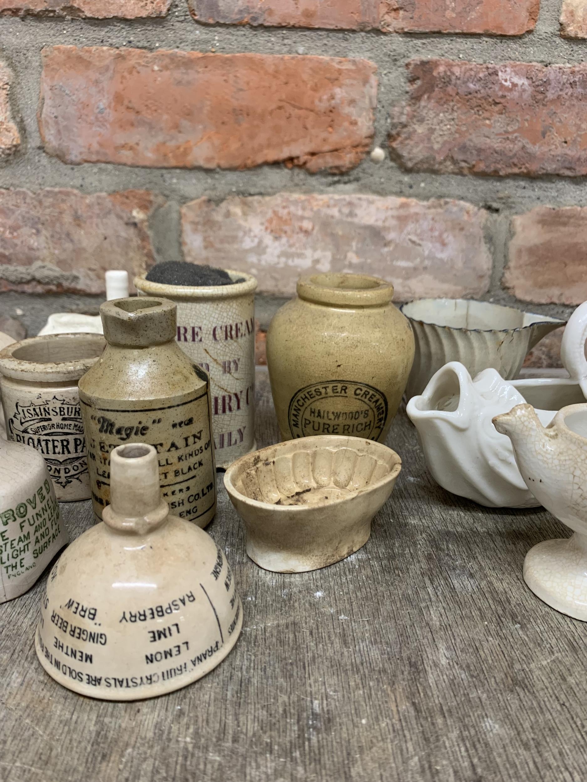 Quantity of mixed antique miniature creamware kitchen ceramics to include pie funnels, cups and jars - Image 3 of 4