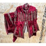 Late 19th century red velvet theatrical compromising of Tudor style doublet and pantaloons (2)