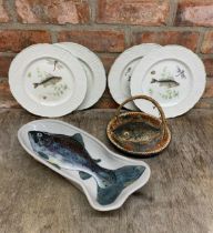 Quantity of fish themed ceramics to include diner plates and serving dishes (6)