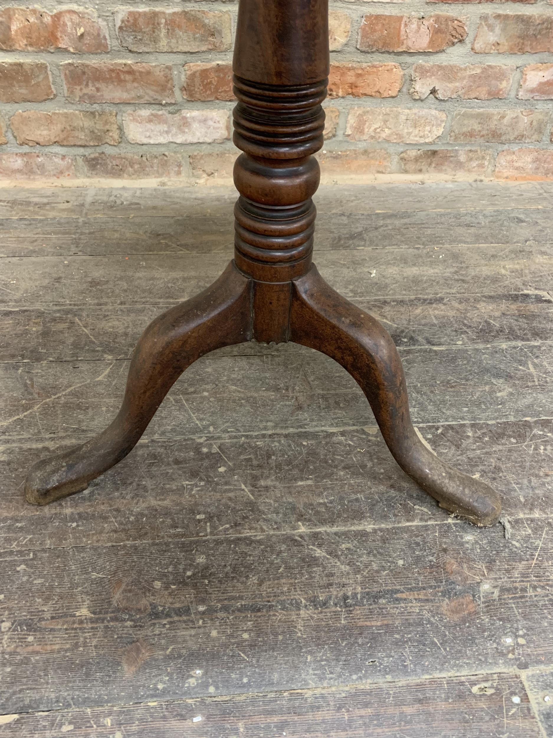 Regency mahogany tripod tilt-top table, good turned column, H 70cm x Dia 74cm - Image 3 of 4