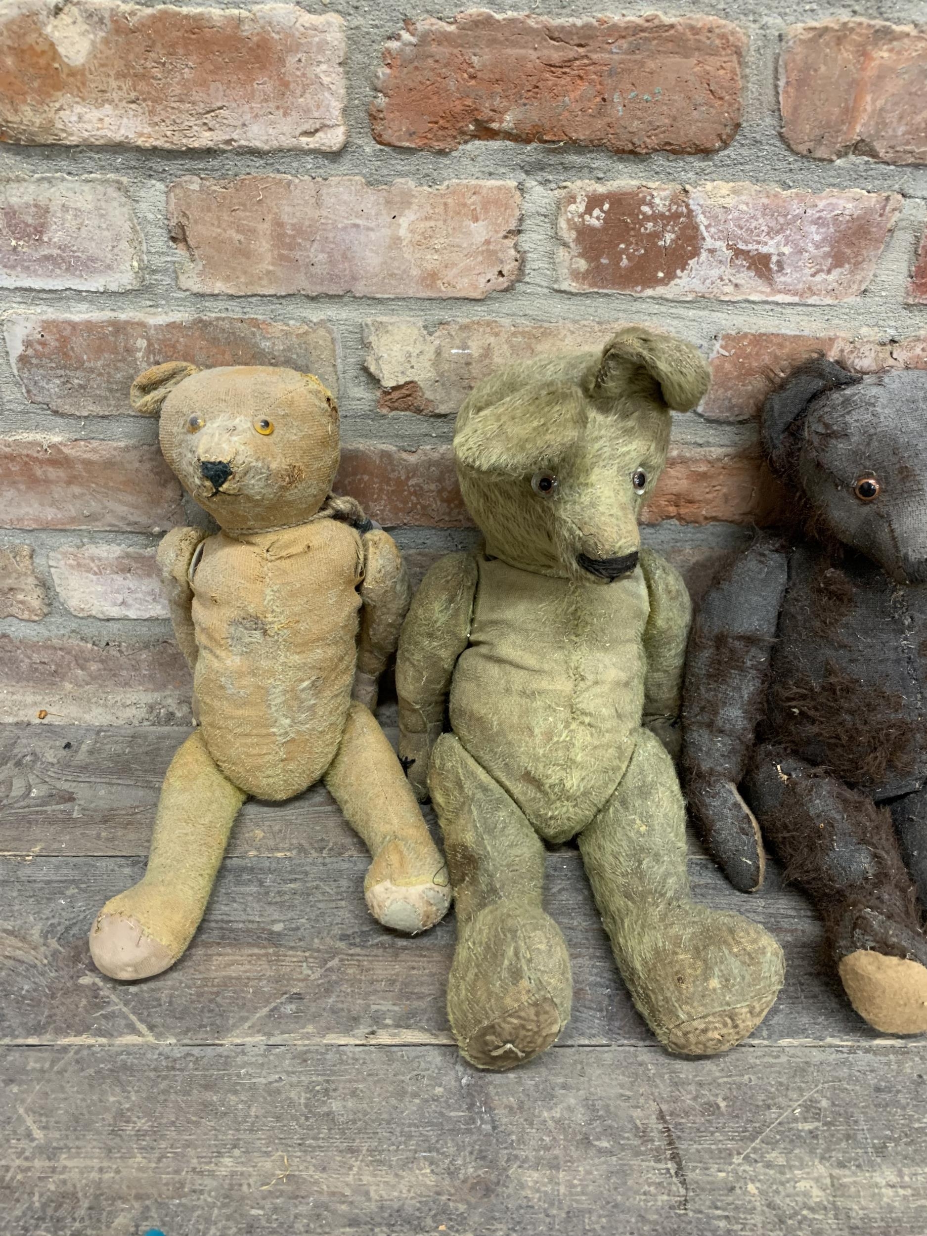 Quantity of antique and vintage mohair straw filled teddy bears, Largest 70cm, some AF (16) - Image 6 of 7