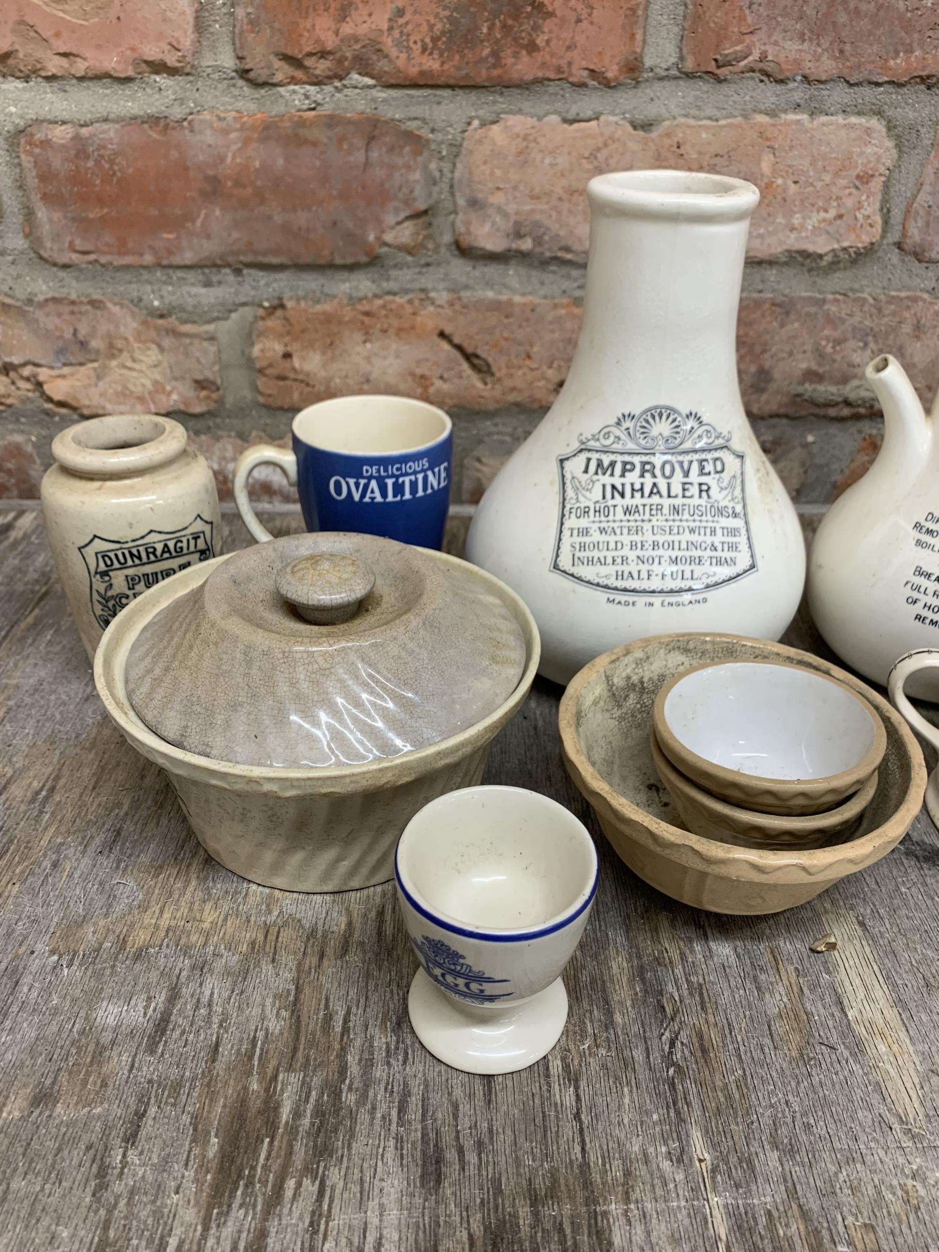 Quantity of mixed antique kitchen creamware ceramics to include jars, bowls and lidded dishes (15) - Image 2 of 4