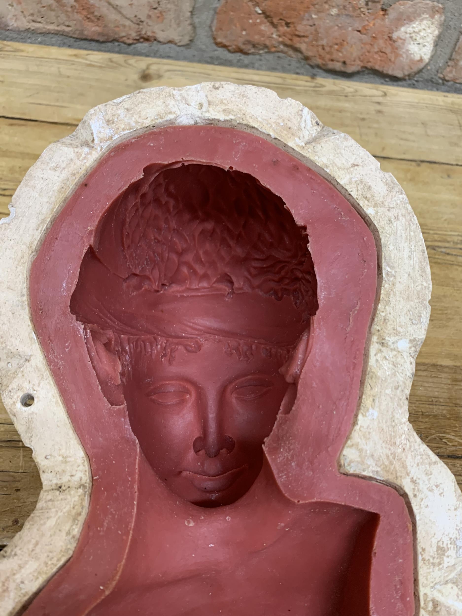 Plaster mould with rubber liner for casting a bronze bust of a beauty, 26cm high - Image 4 of 4