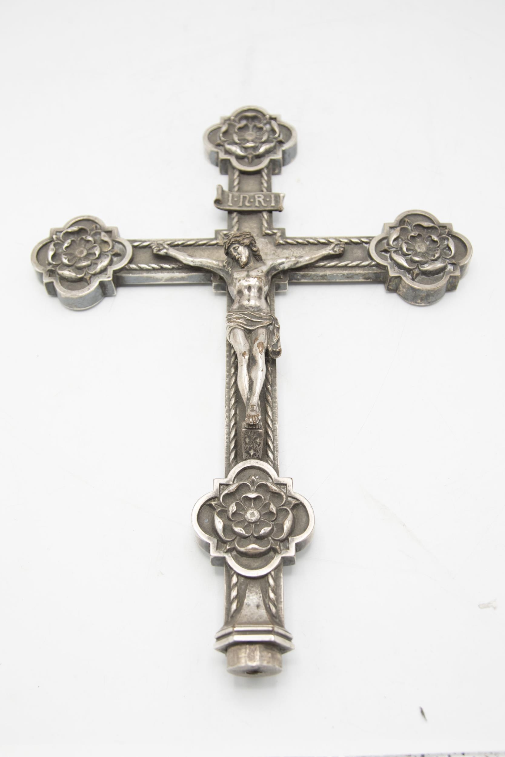 Good silver plated cast bronze crucifix staff mount, 41 x 29cm