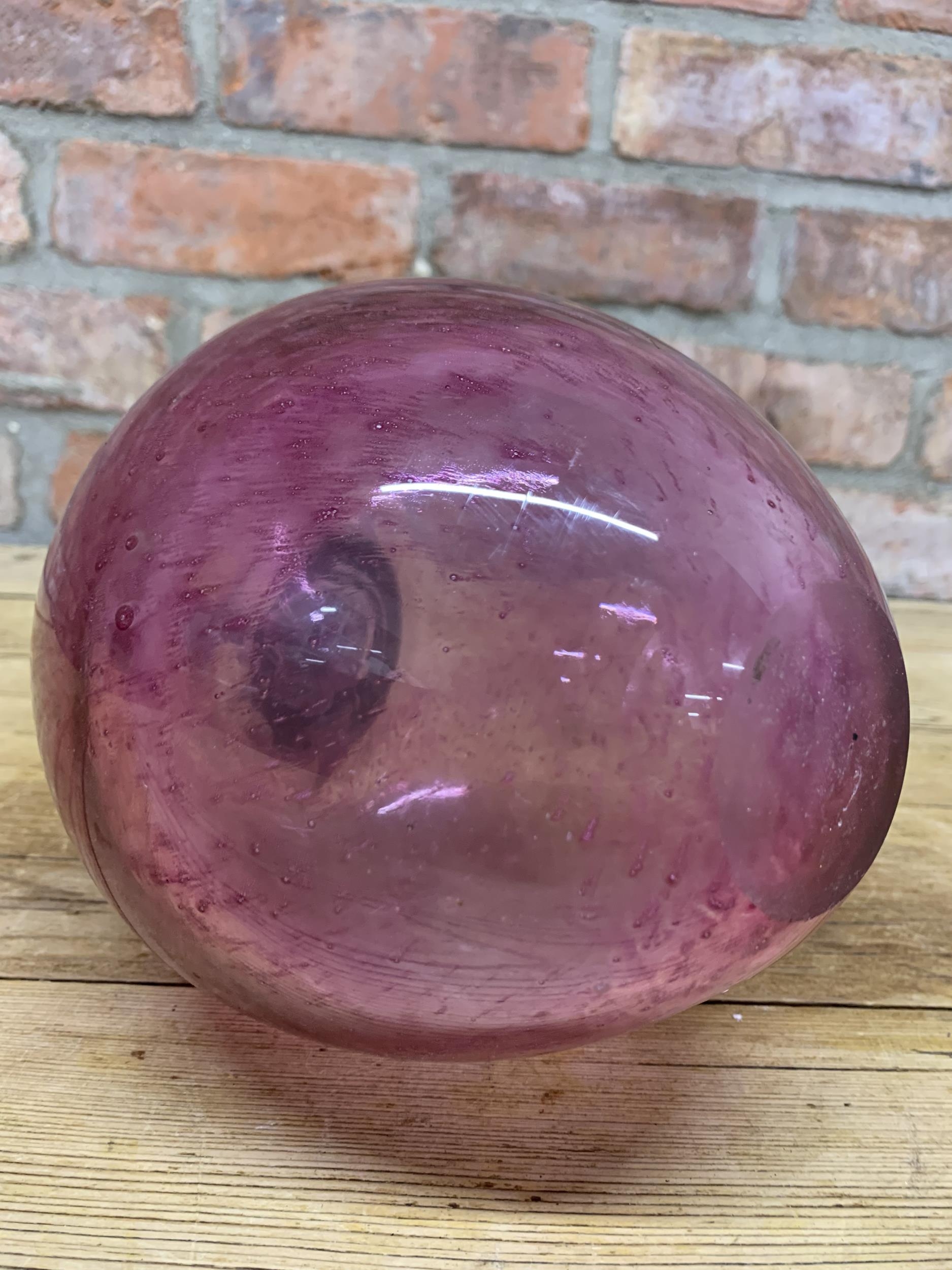 Large vintage purple Murano glass apple ornament, H 26cm - Image 3 of 3