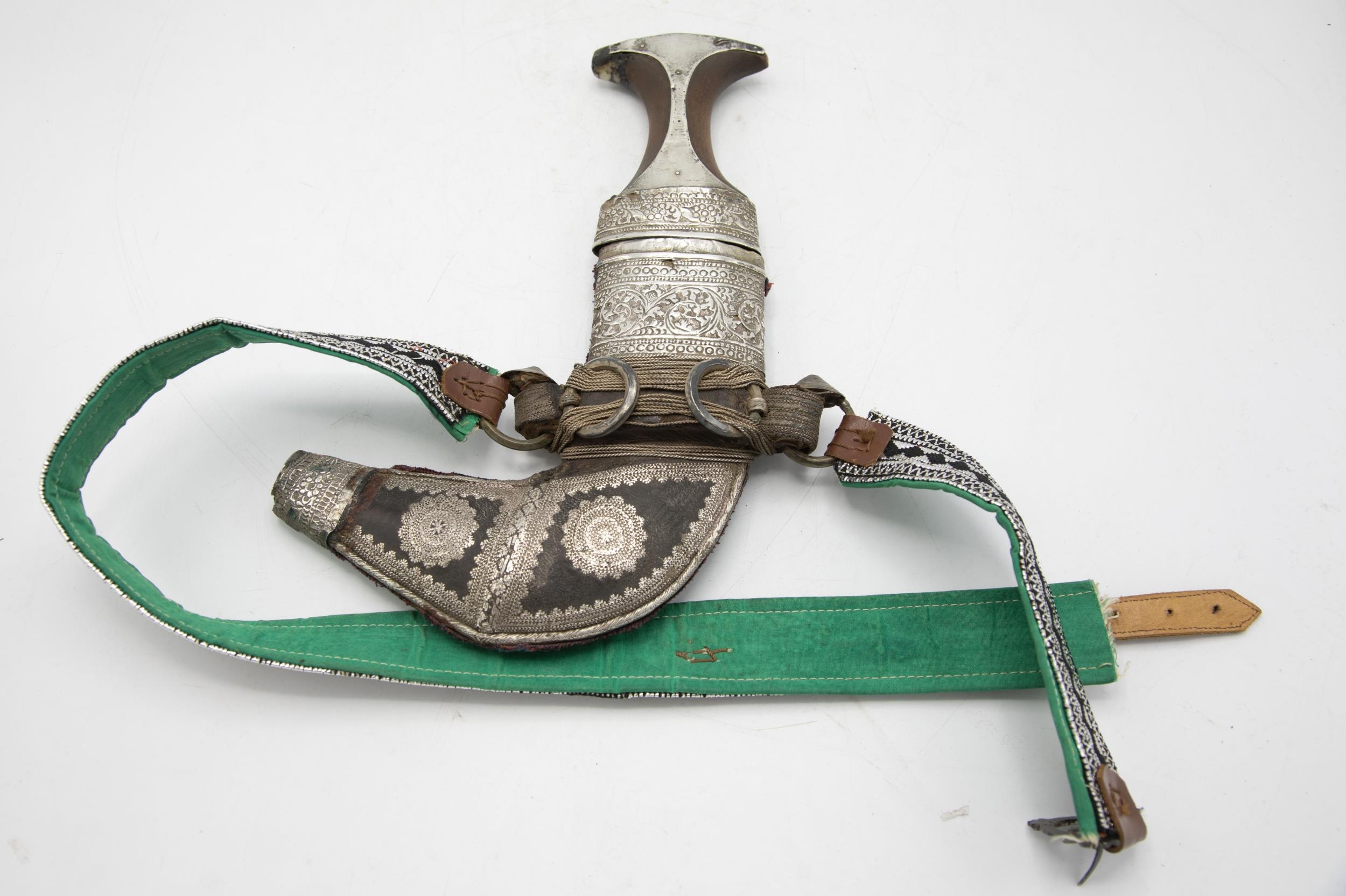 Turn of the century Persian Ottoman Jambiya dagger and belt in a goof silver sheath and silver