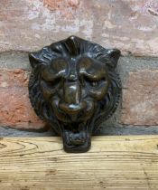 Early Grand Tour cast bronze lion head casting, 11 x 9cm