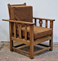 Vintage Arts and Crafts style oak reclining armchair / lounger, H 91cm x W 64cm x D 84cm (closed)