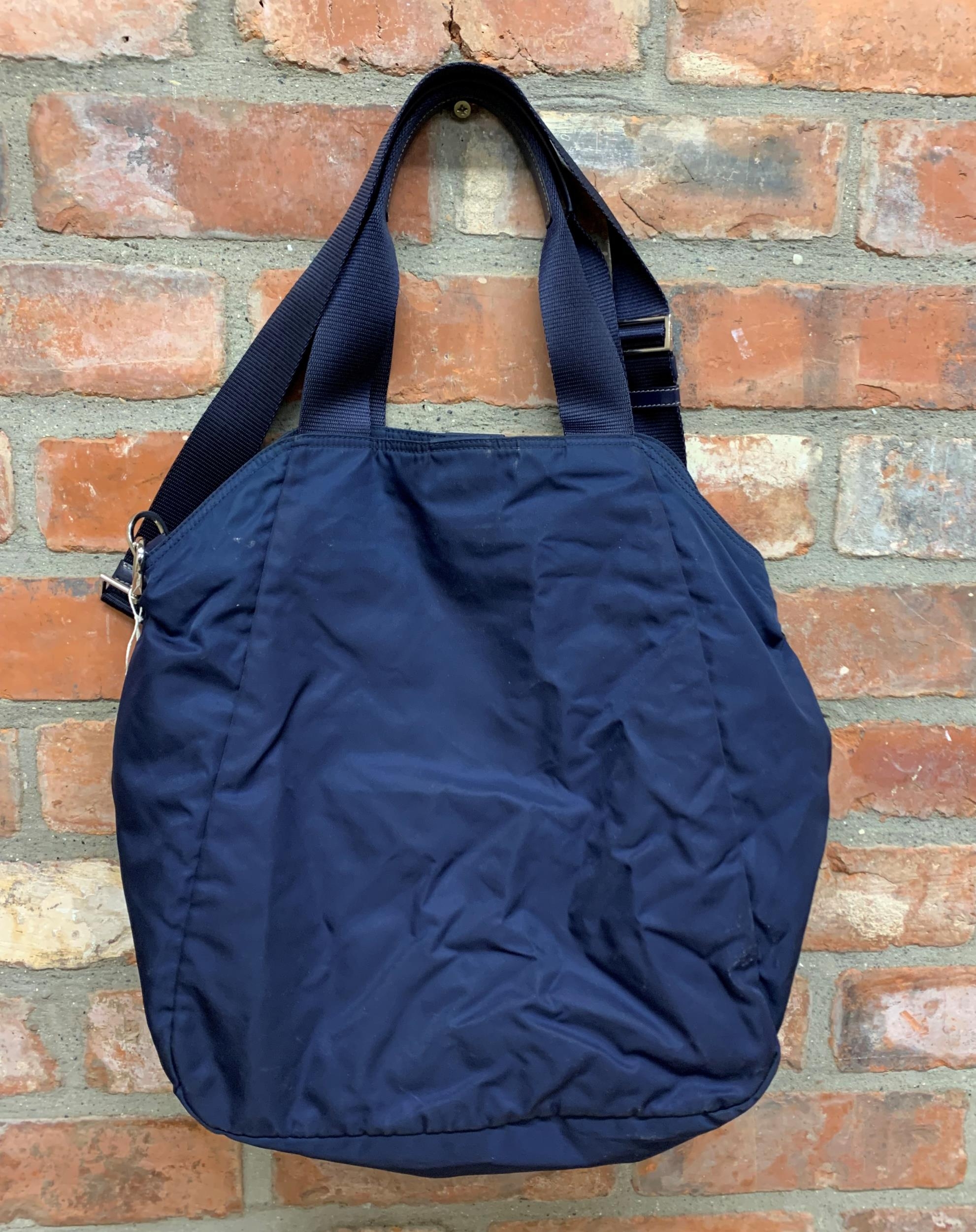 Prada - navy blue nylon shopping bag with detachable shoulder strap and original dust bag - Image 3 of 4