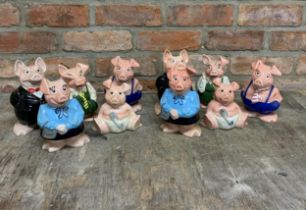 Two sets of Wade Natwest ceramic pig money boxes (10)