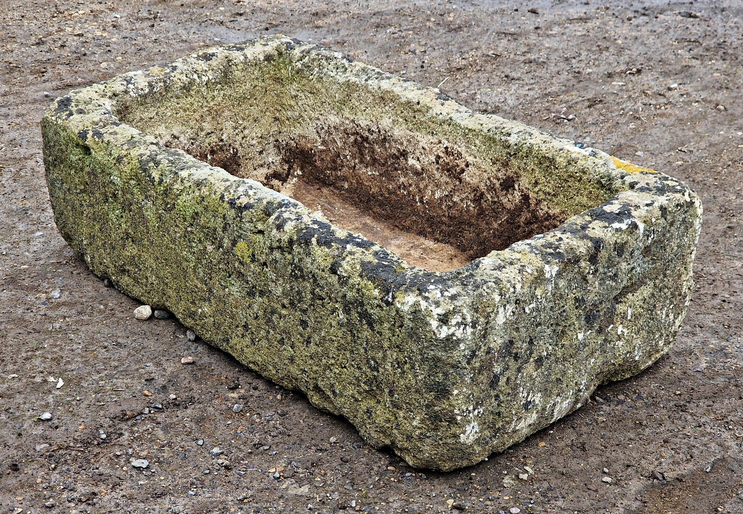 A weathered reconstituted stone trough, H 19cm x W 68cm x D 37cm - Image 3 of 3