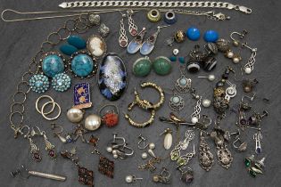 Large collection of mainly silver jewellery with pearl and 9ct pieces (a collection)