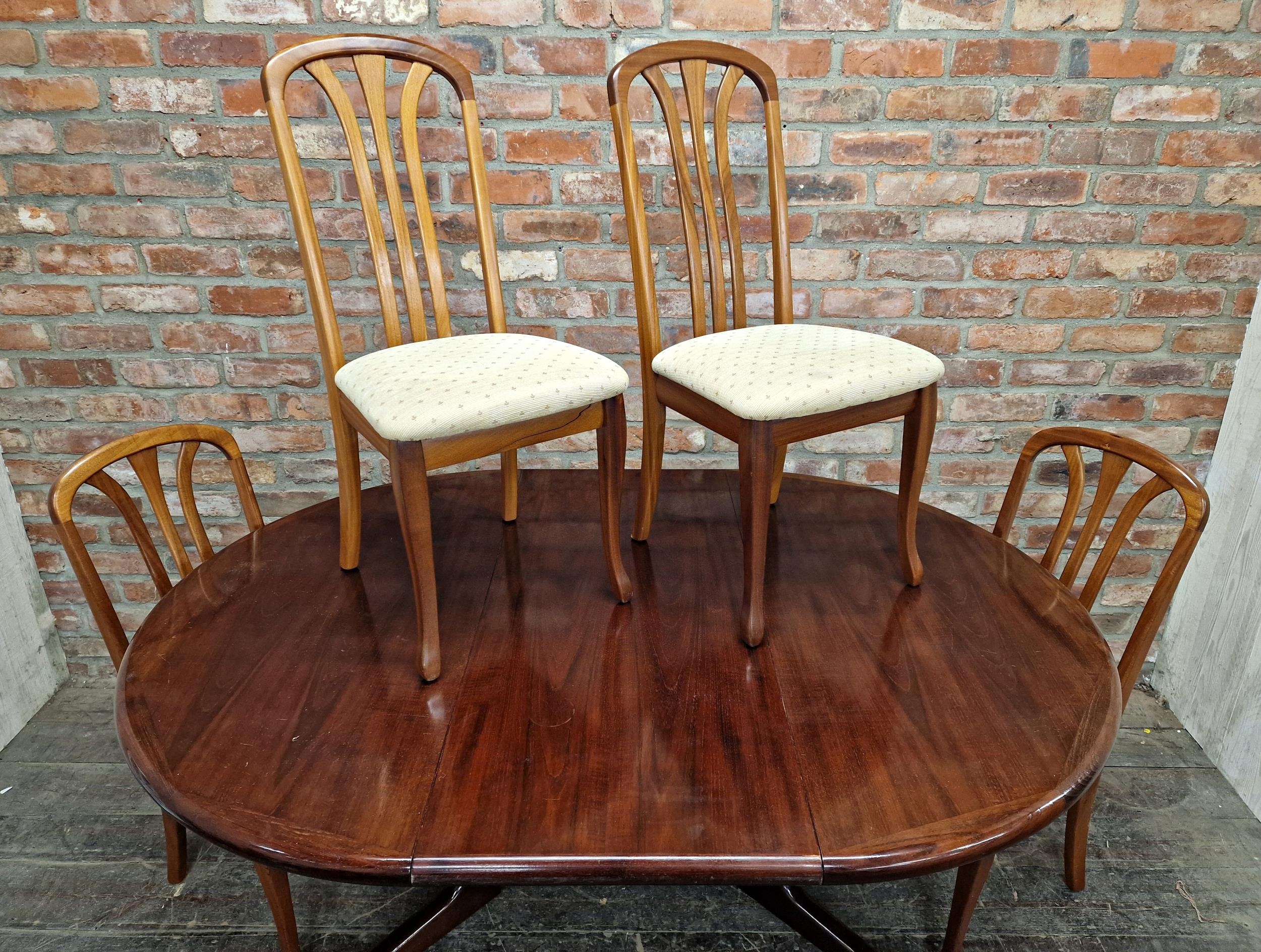 20th Century Dyrlund solid rosewood extending dining table, H 72cm x W 172cm x D 122cm, together - Image 3 of 3