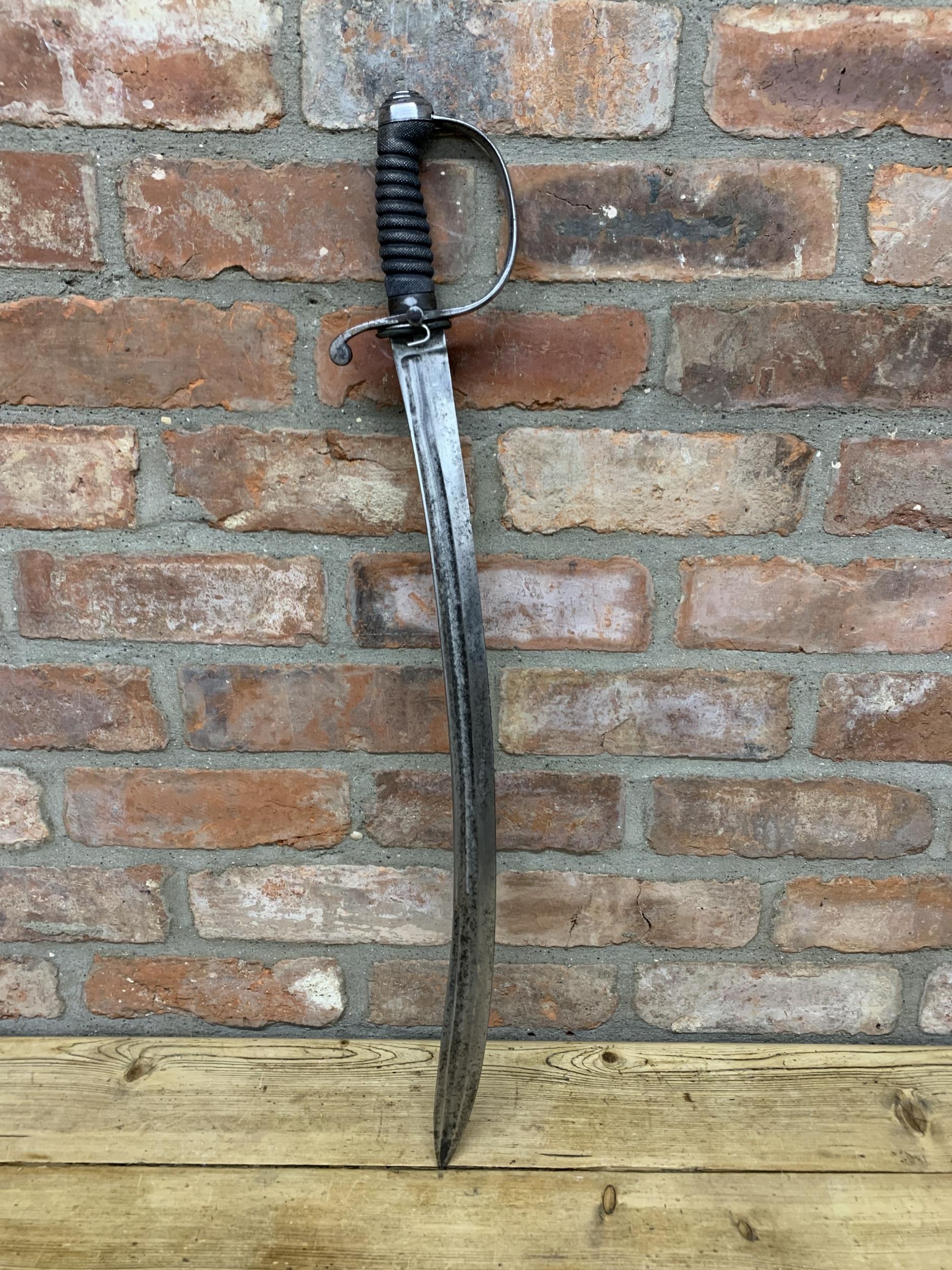 Victorian Constabulary / Prison Wardens short sword with curved fullered blade and shagreen grip,