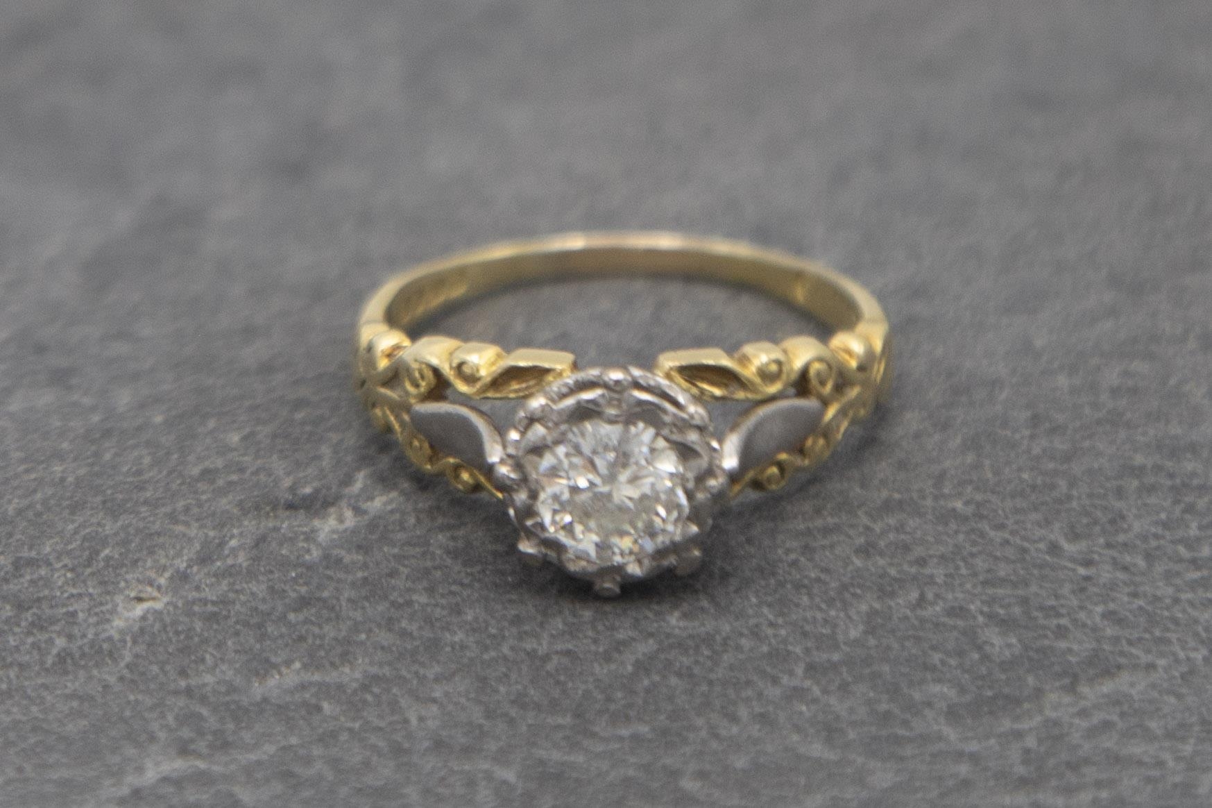 Very good 18ct diamond solitaire ring, 0.65ct diamond with stylised floral shoulders, size O, 4.1g - Image 2 of 4