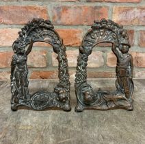 Pair of bronze "Victory and Freedom" WWI picture frames, 25cm x 16cm