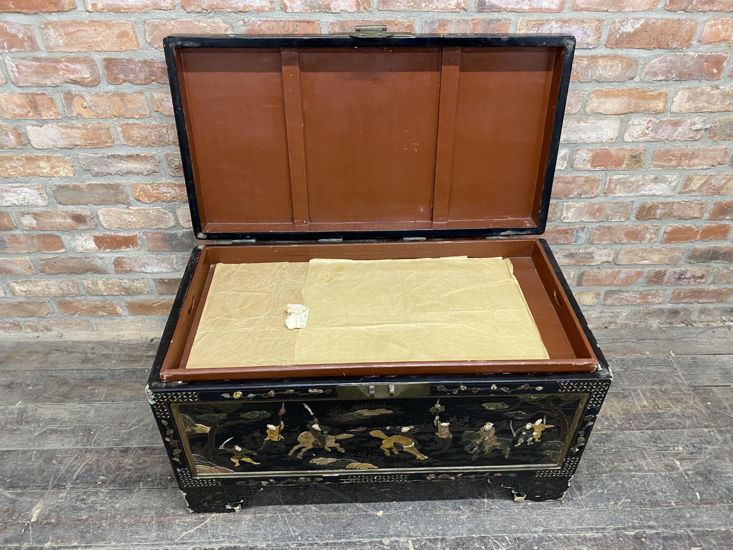 Impressive Chinese camphorwood lacquered specimen inlaid trunk decorated with a hardstone and bone - Image 6 of 6