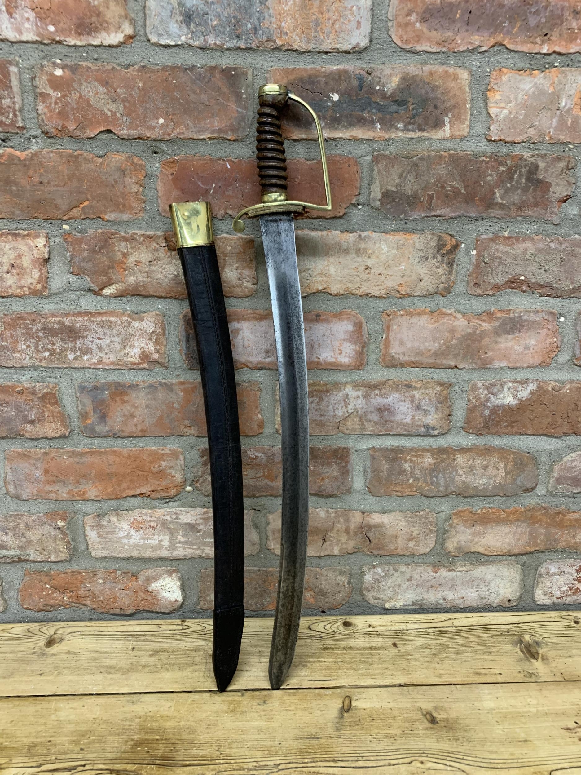 Victorian Constabulary / Prison Wardens short sword with wooden handle, curved fullered blade and