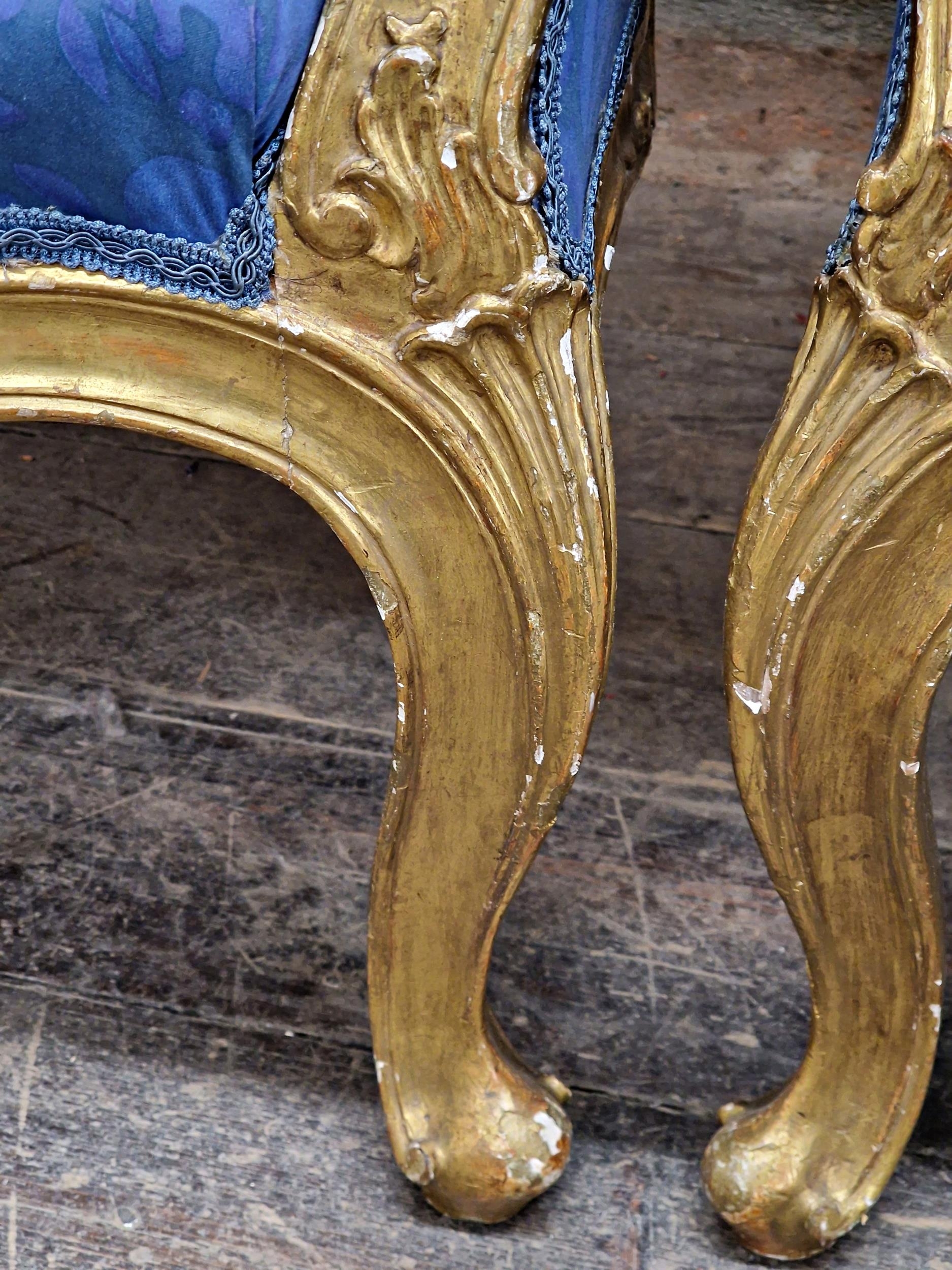 Pair of good quality 19th century French gilt wood tub chairs with blue floral fabric upholstery, - Image 3 of 5