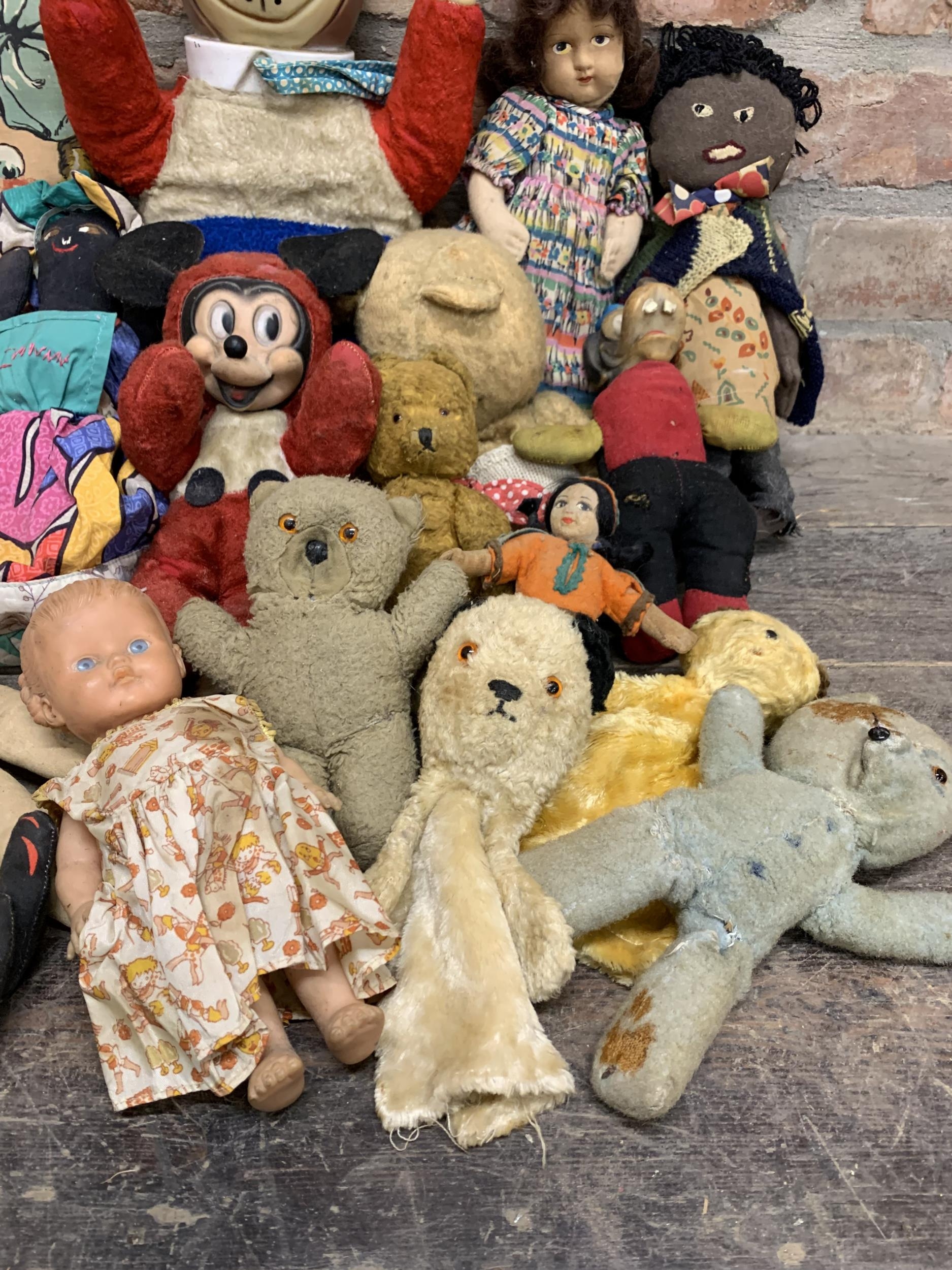 Quantity of mixed teddys and plushes to include Semco ltd Mickey Mouse, Yogi Bear and early mohair - Image 4 of 5