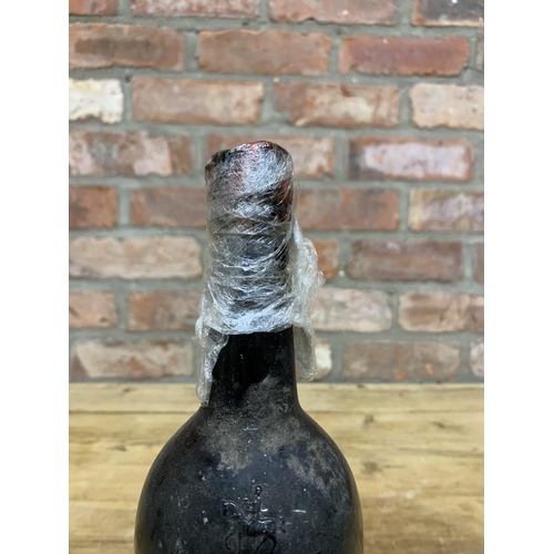 Single Bottle of Warre's 1963 Vintage Port - Image 2 of 2