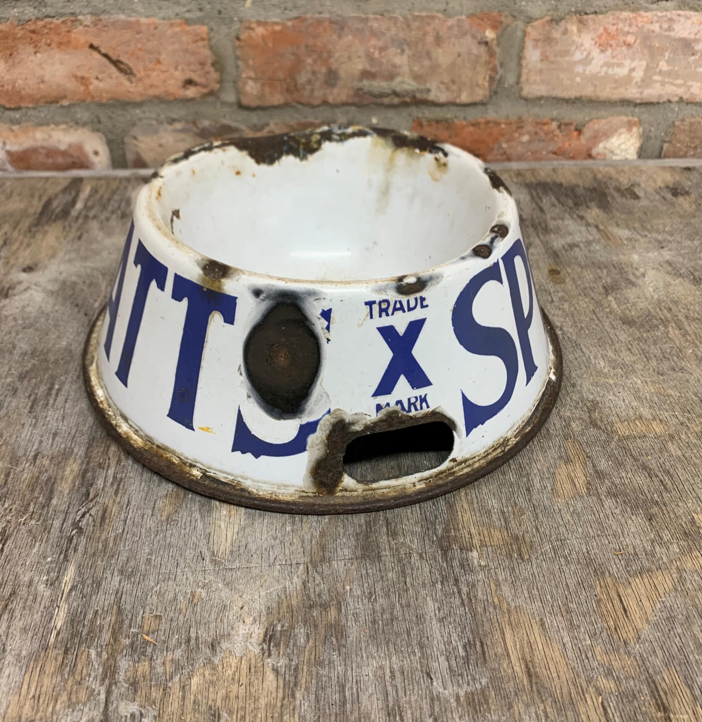 White and blue enamel "Spratts" advertising dog bowl, 20cm x 12cm