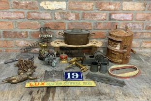 Large collection of assorted antique metal ware to include skeleton keys, signs, fish kettle etc (