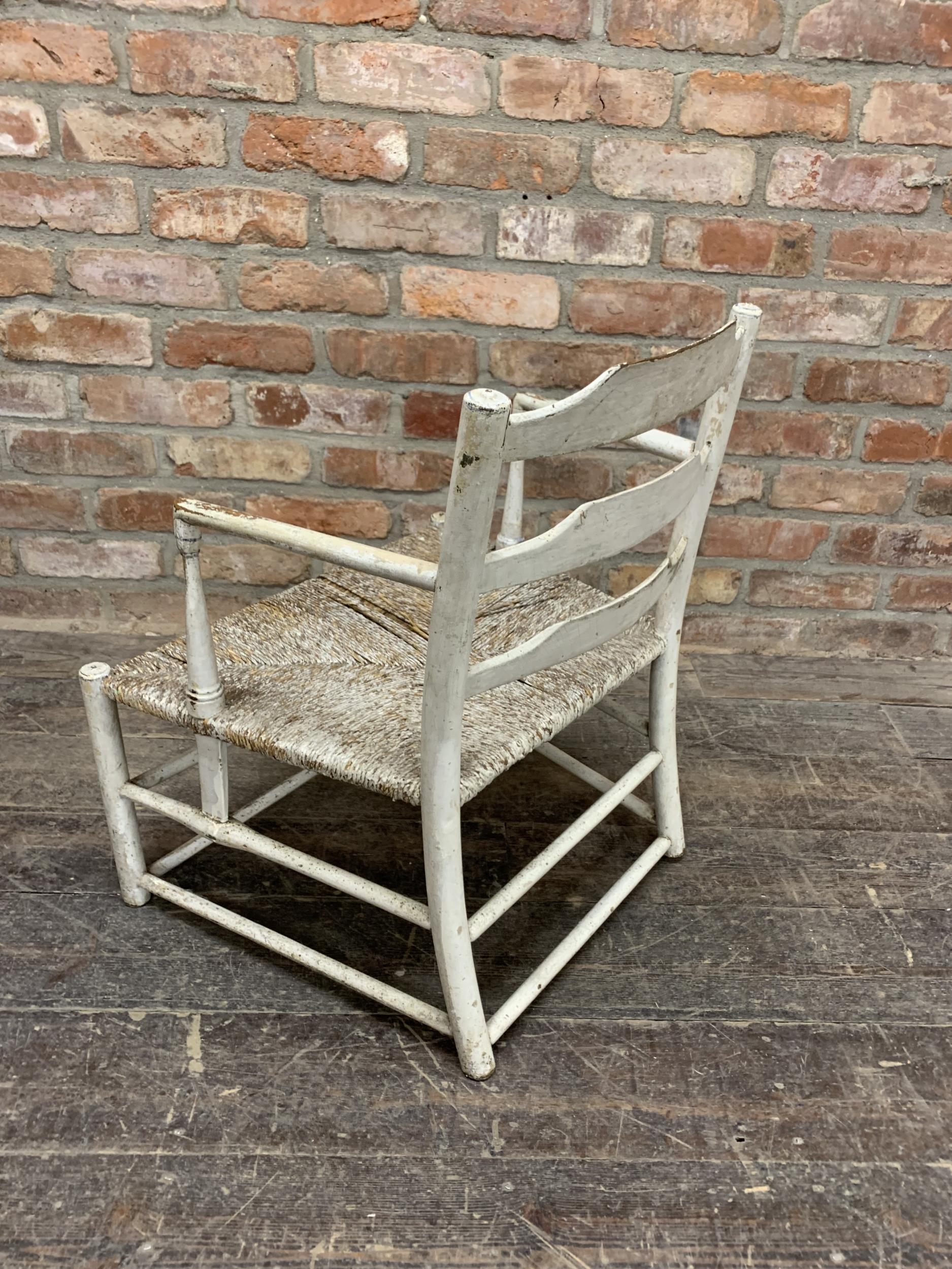 Good early Scandinavian primitive low nursing chair with painted ladder back and cord strung seat - Bild 3 aus 3