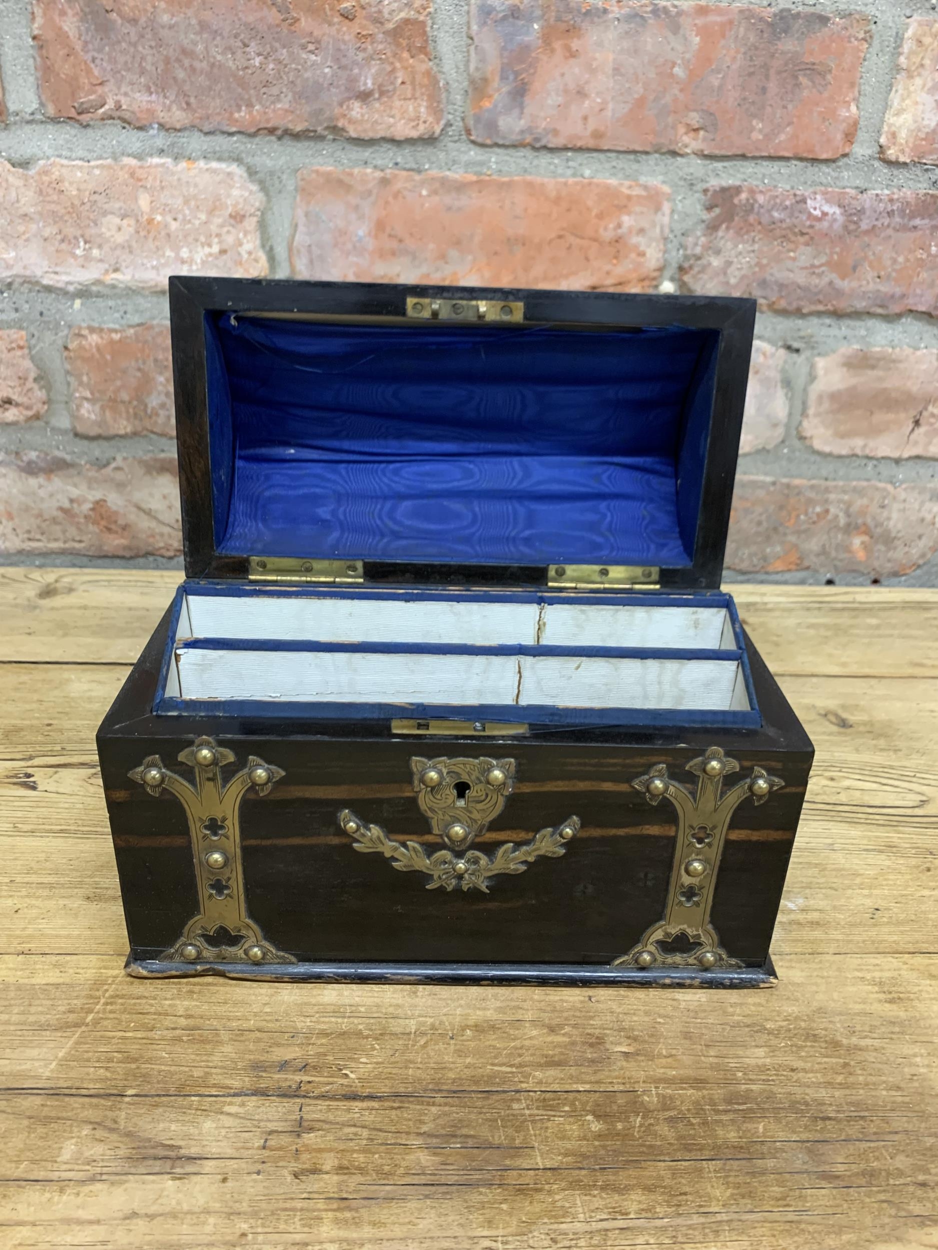 Antique Gothic style Coromandel desktop letter box with polished brass mounts and coat of arms - Image 4 of 4